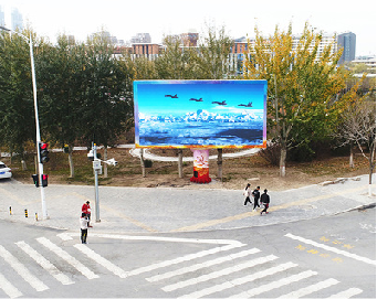 华安户外大屏广告投放要点。